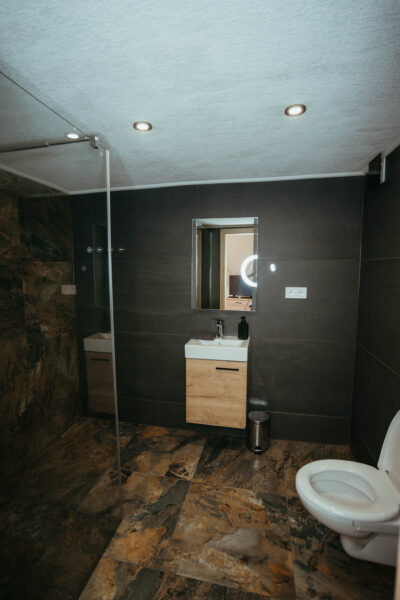 Glamping pod hradom