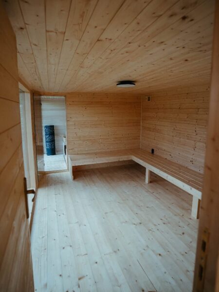 Glamping pod hradom