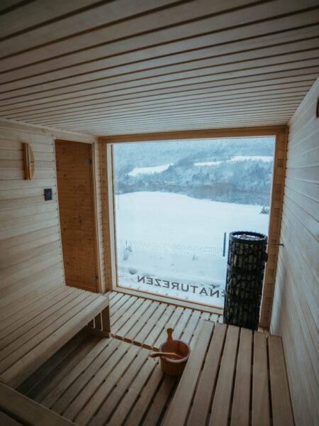 Glamping pod hradom